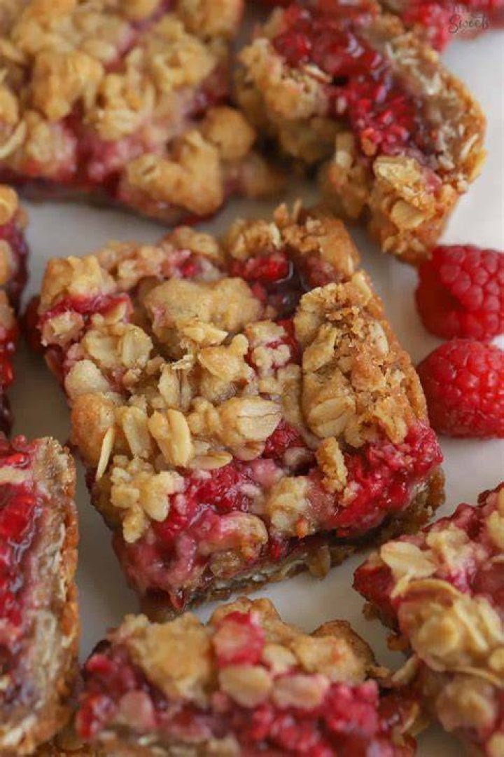 Raspberry Crumble Bars - Celebrating Sweets